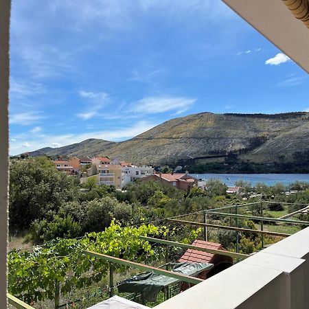 Apartmani Mlinar - Two Bedroom Apartment With Seaview Grebaštica Εξωτερικό φωτογραφία