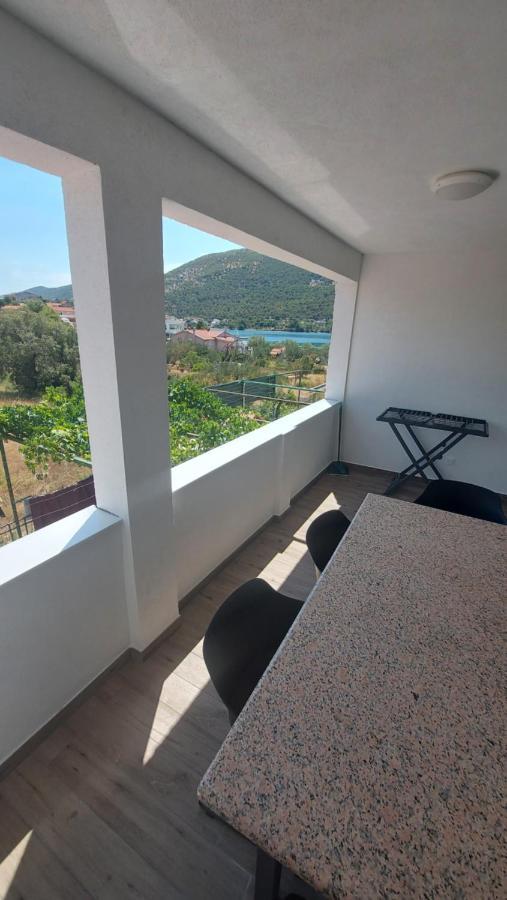 Apartmani Mlinar - Two Bedroom Apartment With Seaview Grebaštica Εξωτερικό φωτογραφία
