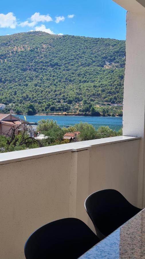 Apartmani Mlinar - Two Bedroom Apartment With Seaview Grebaštica Εξωτερικό φωτογραφία