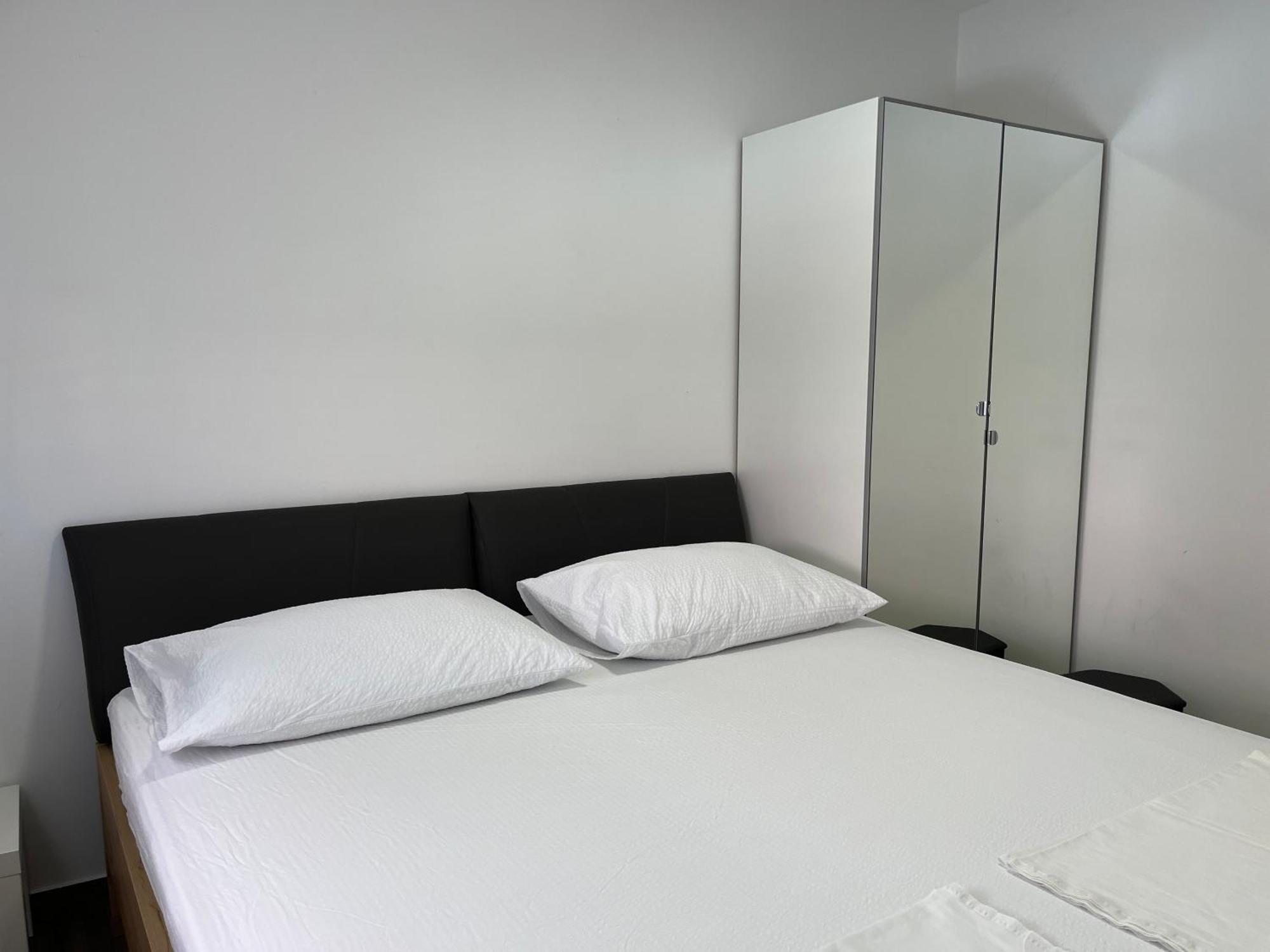 Apartmani Mlinar - Two Bedroom Apartment With Seaview Grebaštica Εξωτερικό φωτογραφία