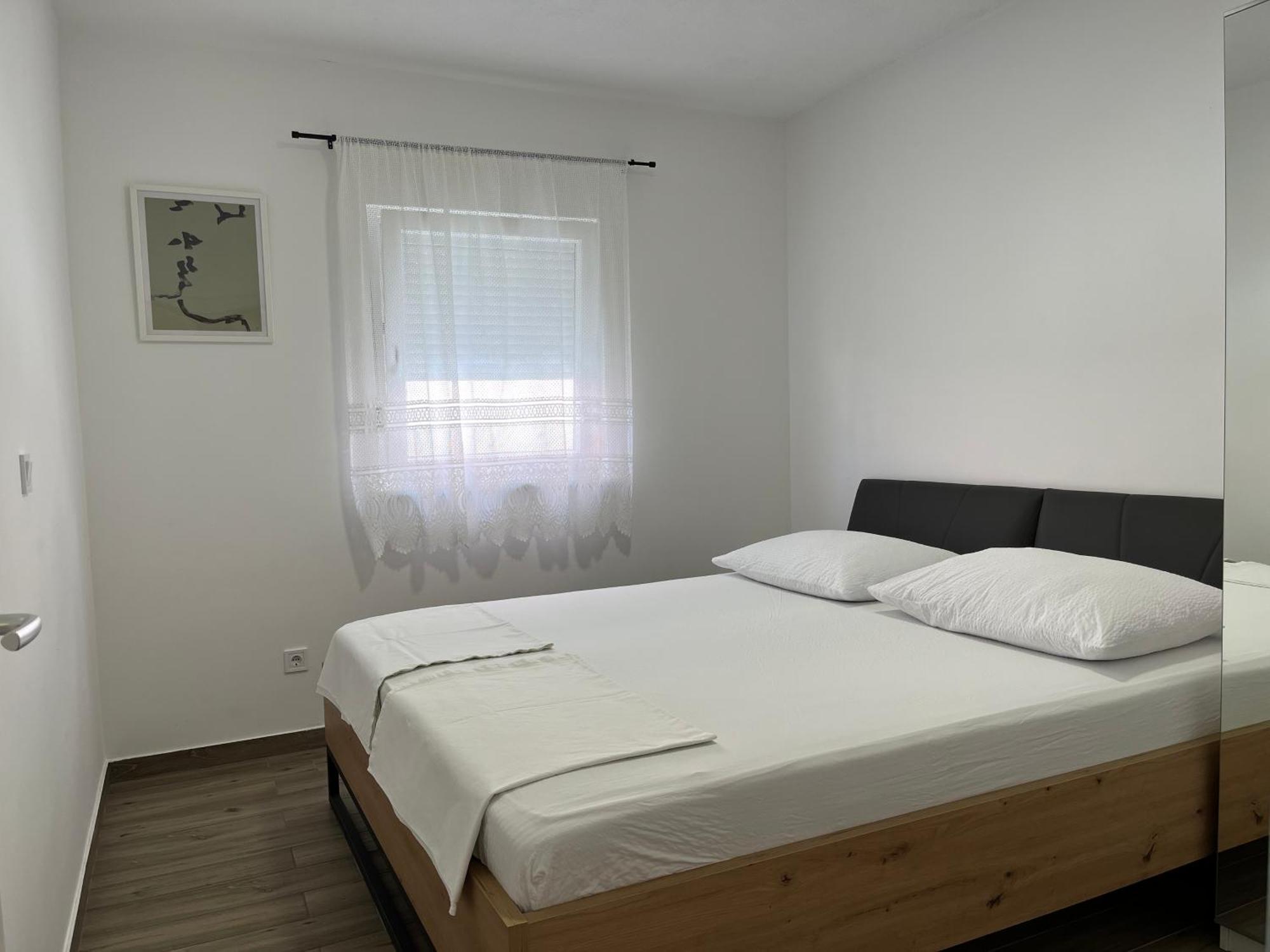 Apartmani Mlinar - Two Bedroom Apartment With Seaview Grebaštica Εξωτερικό φωτογραφία